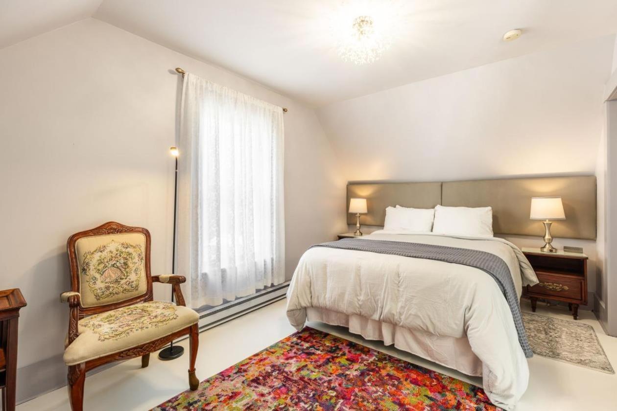 B&B Hillhouse Лак-Бром Экстерьер фото